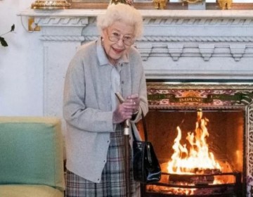 La reina Isabel II, bajo supervisi&oacute;n m&eacute;dica en su residencia de Balmoral