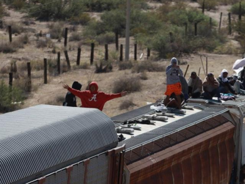 EE.UU. suspende el tr&aacute;mite de trenes en dos pasos fronterizos ante mayor flujo migratorio