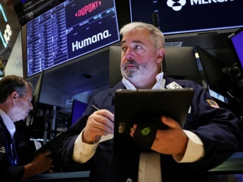 Wall Street y las bolsas europeas cotizan con p&eacute;rdidas por las preocupaciones sobre las tasas