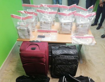 Apresan 8 empleados aeropuerto Punta Cana por carga coca