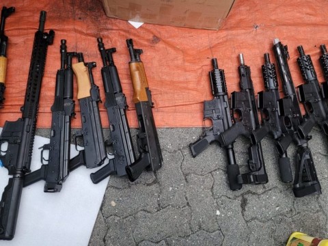 DGA decomisa cargamento de armas en el puerto de Haina