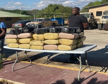 Apresan hombre con 41 pacas de marihuana