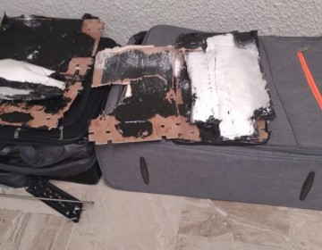 Apresan dos extranjeros con m&aacute;s de dos kilos presumiblemente de coca&iacute;na