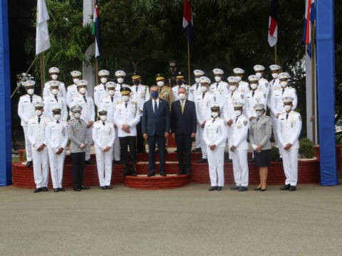 Presidente encabeza graduaci&oacute;n de cadetes de la Polic&iacute;a Nacional