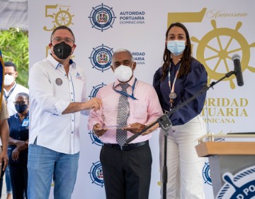 Autoridad Portuaria entregar&aacute; a colaboradores bonificaci&oacute;n por navidad y celebra 50 aniversario con reconocimiento a colaboradores por labor y trayectoria. 