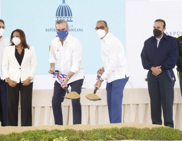 Abinader da inicio a la ampliaci&oacute;n de la avenida Ecol&oacute;gica
