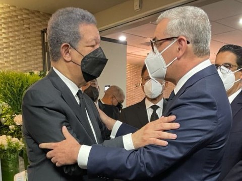 Gonzalo Castillo acude a dar p&eacute;same al expresidente Leonel Fern&aacute;ndez