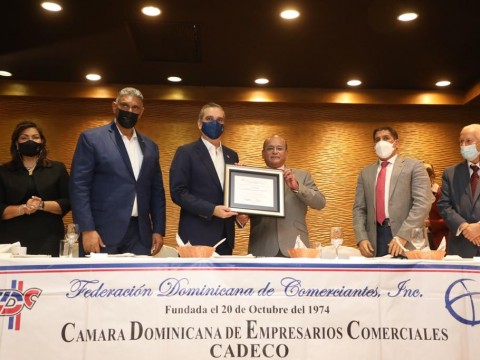 Comerciantes reconocen al presidente Abinader por clima de confianza para invertir en el pa&iacute;s&nbsp;