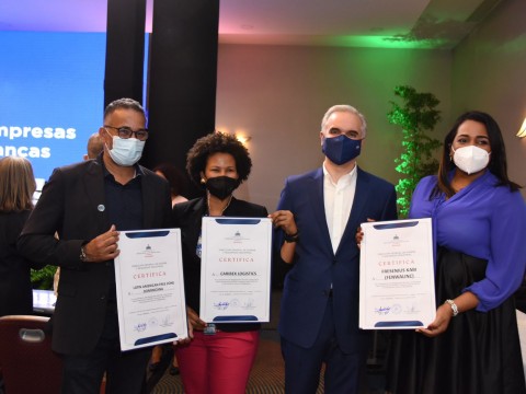 Ministerio de Trabajo certifica m&aacute;s de 130 empresas Zonas Francas Industriales por cumplimiento de protocolo sanitario