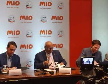 MIO y Fenacodep firman acuerdo para impulsar innovaci&oacute;n en comercios