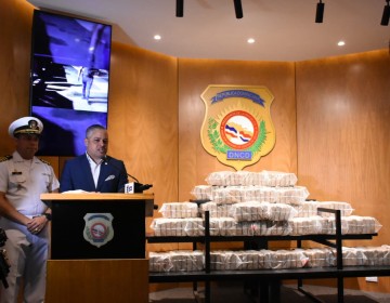Arrestan dos hombres con 250 paquetes presumiblemente de coca&iacute;na en SPM