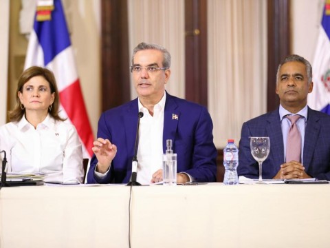 Presidente Abinader rinde informe sobre avances en labores de ayuda tras hurac&aacute;n Fiona; gobierno estima da&ntilde;os superan los RD$ 20 mil millones