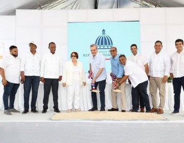 Caficultores de Polo, Barahona reconocen al presidente Abinader por ser el primer presidente que asiste a un Festival del Caf&eacute;