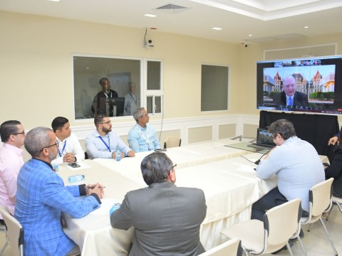 Senado de New York y Senado de Rep&uacute;blica Dominicana intercambian conocimientos de inform&aacute;tica