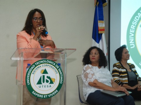 UTESA realiza conferencia en el marco del D&iacute;a Internacional de la Mujer