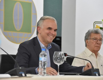 Luis Miguel De Camps promueve ante JAD trabajo conjunto para acuerdos que beneficien a trabajadores y productores agr&iacute;colas