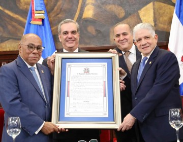 Presidente Abinader encabeza reconocimiento a la prominente trayectoria jur&iacute;dica de Milton Ray Guevara