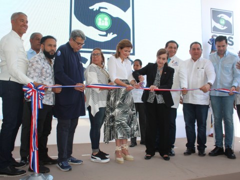 Vicepresidenta inaugura segunda etapa remozamiento Hospital Municipal Dr. Luis Espaillat, de Sabana Iglesia