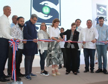 Vicepresidenta inaugura segunda etapa remozamiento Hospital Municipal Dr. Luis Espaillat, de Sabana Iglesia