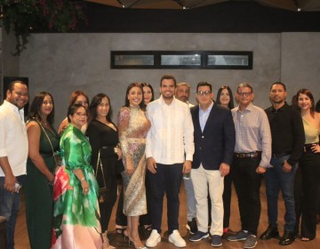 Rosario Rincon apoya a Vicente S&aacute;nchez 