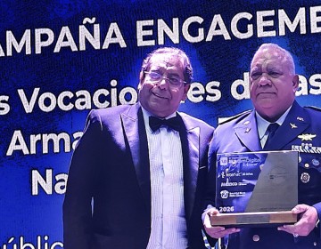  Escuelas Vocacionales de las Fuerzas Armadas y de la Polic&iacute;a Nacional obtienen m&aacute;ximo galard&oacute;n en los Premios Latam Digital 2026