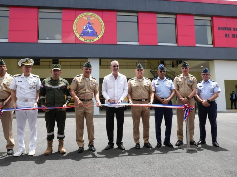 Presidente Abinader inaugura moderna sede del Cemed
