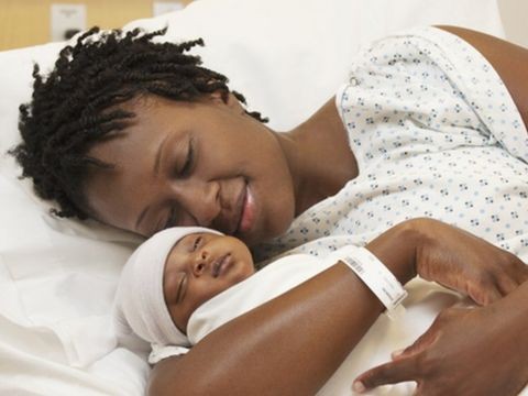 Beb&eacute;s de madres vacunadas contra el coronavirus nacen con anticuerpos protectores