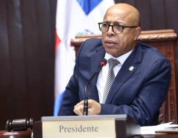 Pacheco aprueba reducci&oacute;n de los diputados porque con 190 es "inmanejable la toma de decisiones"