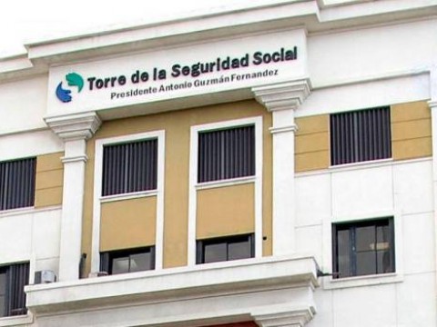 CNSS compra desde frutos secos, queso de cabra hasta jam&oacute;n serrano por un monto de RD$241,214