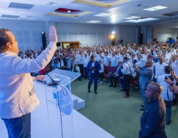 PRM juramenta a su direcci&oacute;n provincial y municipal de Santiago