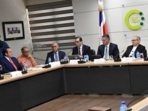 Partidos pol&iacute;ticos acuerdan a Jonathan Bar&oacute; y Gisela Cueto para procurador electoral