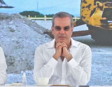 Presidente Abinader y Andr&eacute;s Allamand analizan Cumbre Iberoamericana