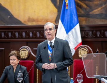 Presidente Abinader destaca avances hist&oacute;ricos en pol&iacute;tica social y reducci&oacute;n acelerada de la pobreza