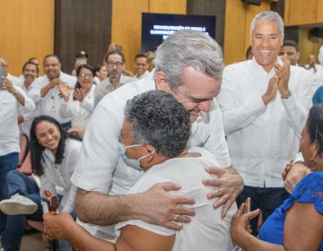 Presidente Abinader inaugurar&aacute; 8 obras, entregar&aacute; 800 t&iacute;tulos de propiedad y nuevos apartamentos este fin de semana