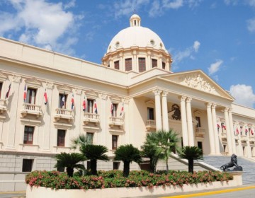Poder Ejecutivo crea comisi&oacute;n para la administraci&oacute;n de bonos soberanos tem&aacute;ticos