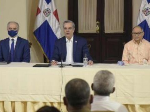 El presidente Abinader no contempla nuevas medidas por aumento del Covid