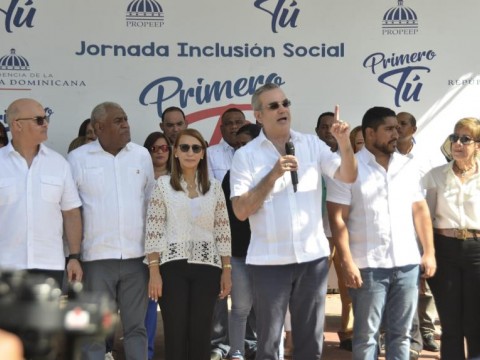 Presidente Abinader inaugura ocho obras en Puerto Plata por valor de RD$730 millones