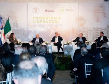 Luis Abinader reitera su defensa a alianzas entre sector p&uacute;blico y privado