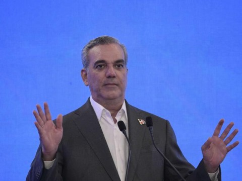 Abinader prepara escenario para retomar di&aacute;logo por las reformas, incluida la fiscal