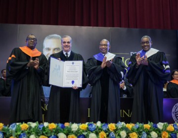 Abinader recibe t&iacute;tulo Doctor Honoris Causa otorgado por la UASD