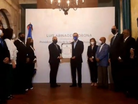 Presidente Luis Abinader se reunir&aacute; con el liderazgo pol&iacute;tico para buscar soluciones ante crisis coronavirus