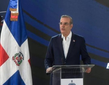 Abinader reitera a&ntilde;o escolar se inicia en un mes en modalidad presencial