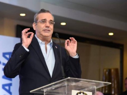Abinader pide al gobierno permitir que la OEA e IFES participen en la investigaci&oacute;n por la suspensi&oacute;n de las elecciones  