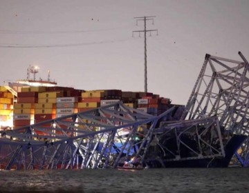 Se desploma un puente en Baltimore debido al choque de un carguero