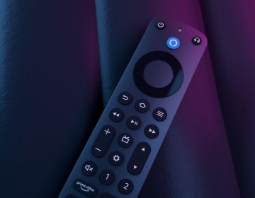 Amazon presenta control remoto de Alexa y a&ntilde;ade reloj a sus altavoces