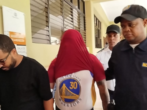 Aplazan medidas de coerci&oacute;n contra dos hombres por explotar sexualmente a colombianas y venezolanas