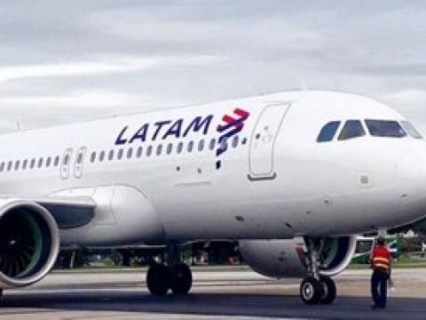 Aerol&iacute;nea Latam anuncia recuperaci&oacute;n de m&aacute;s rutas internacionales en octubre