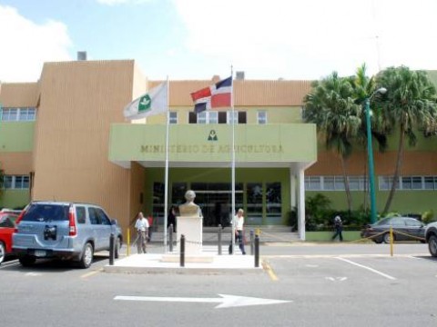 Banco Agr&iacute;cola y Ministerio de Agricultura auditan las gestiones pasadas