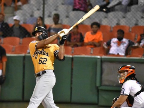 &Aacute;guilas, con el cuchillo en el cuello, apuestan a lograr la &eacute;pica