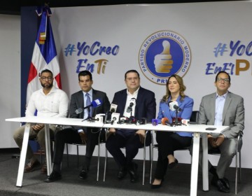 Alcaldes y directores municipales del PRM registran gastos e ingresos en SIFE